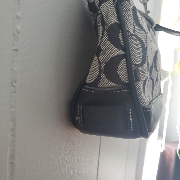 Authentic Coach Mini Handbag - Picture 2 of 4